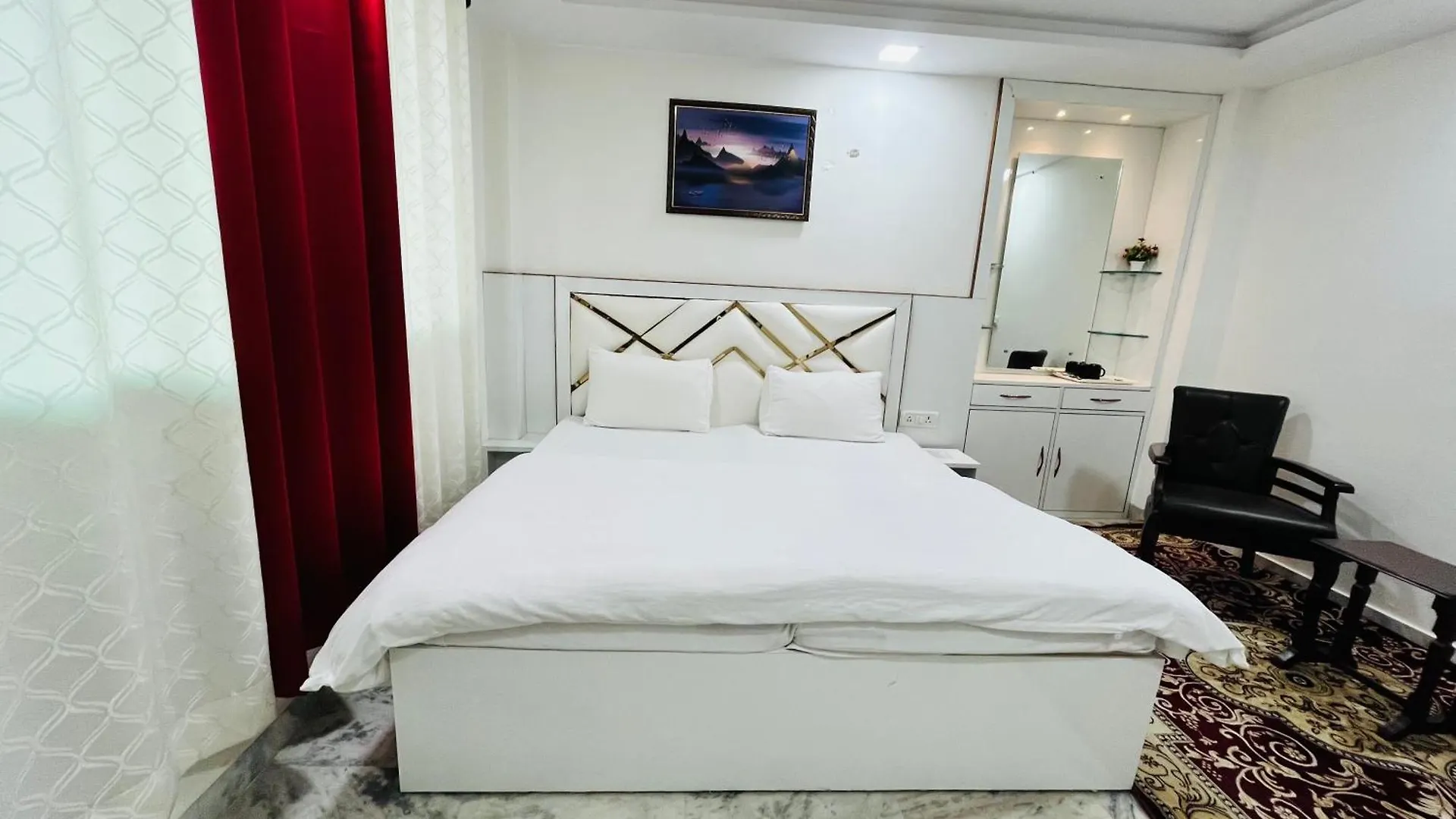 Alibaba'S Indiana Homestay Agra